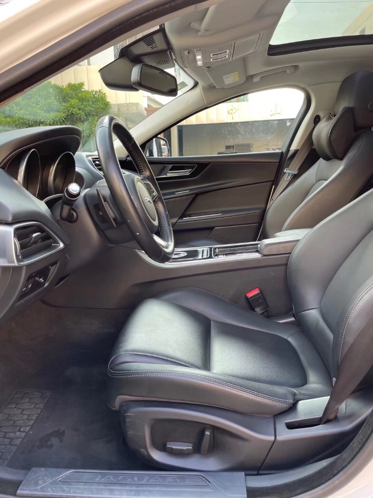 中山19年捷豹XE7