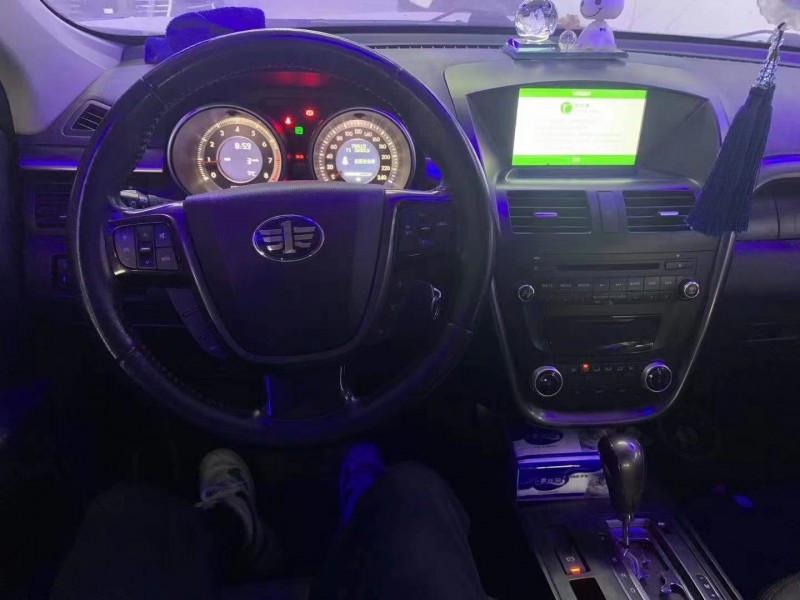 貴陽15年奔騰X802