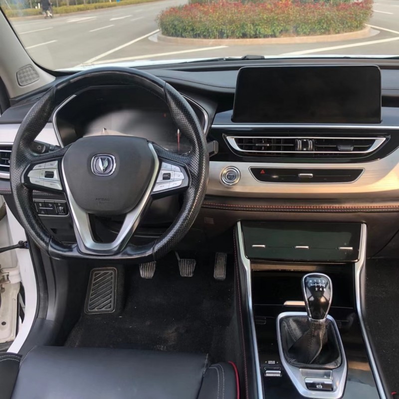 北京20年长安汽车CS757