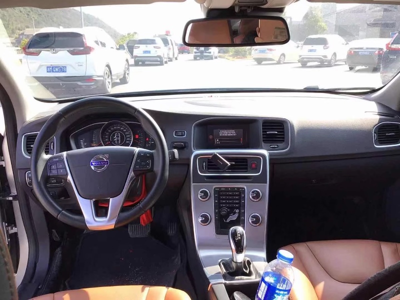 广州17年沃尔沃S60L9