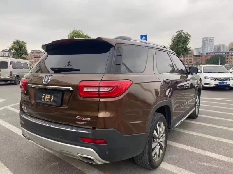 南寧17年長安汽車CS956