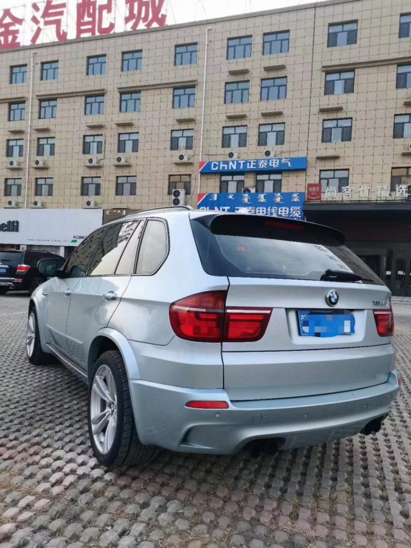 巴彥淖爾12年寶馬X5 M8