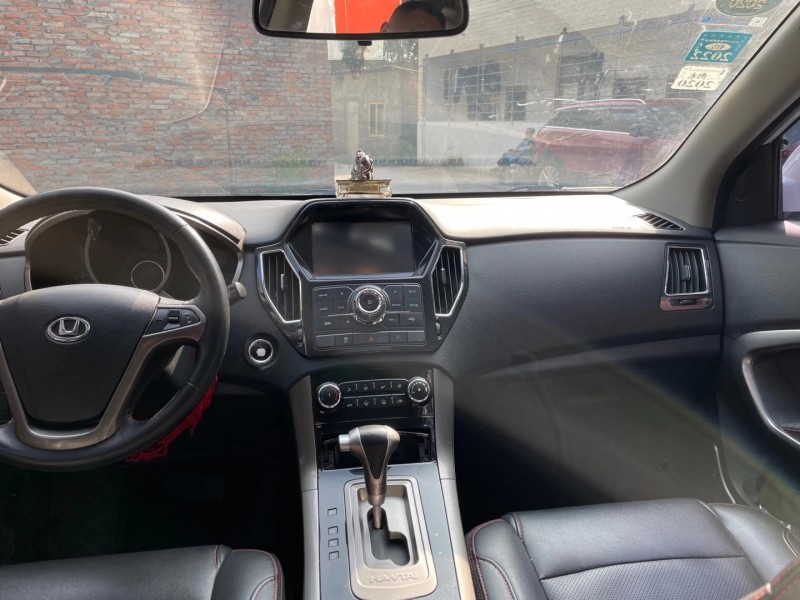 成都16年华泰圣达菲6