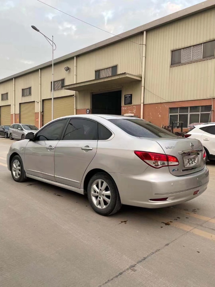 东莞18年日产轩逸7