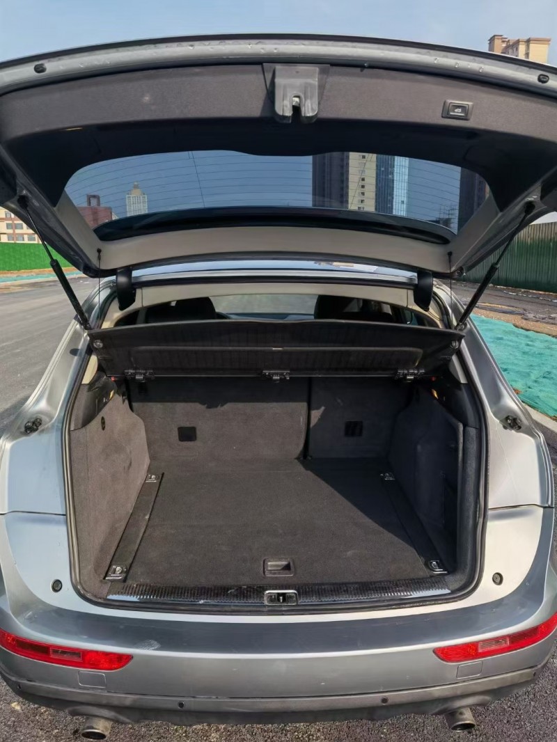 青岛13年奥迪Q56