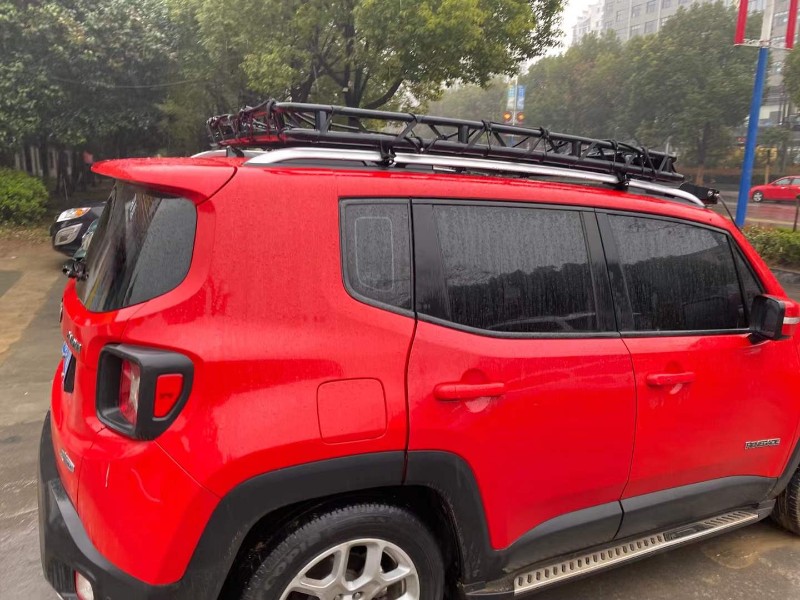 南陽18年Jeep自由俠8