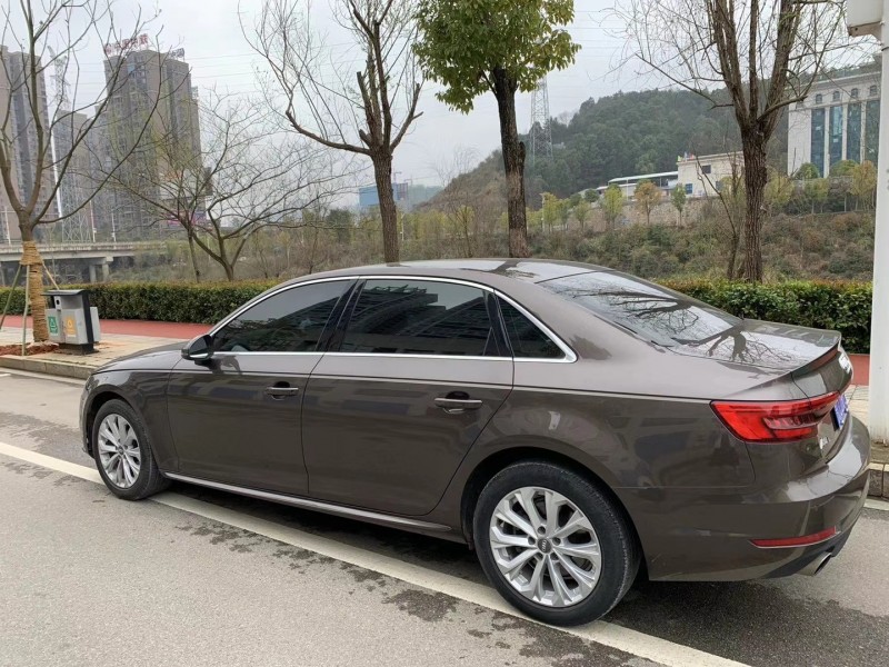 益阳17年奥迪A4L7