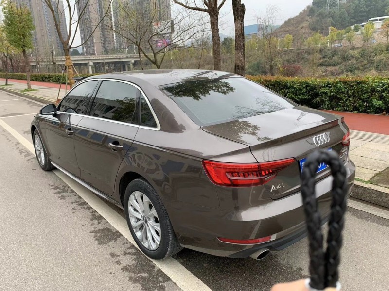 益阳17年奥迪A4L8