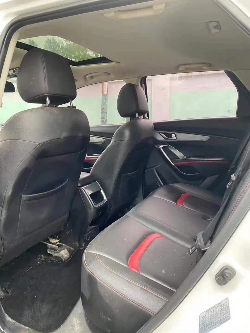 重慶19年長安汽車CS555