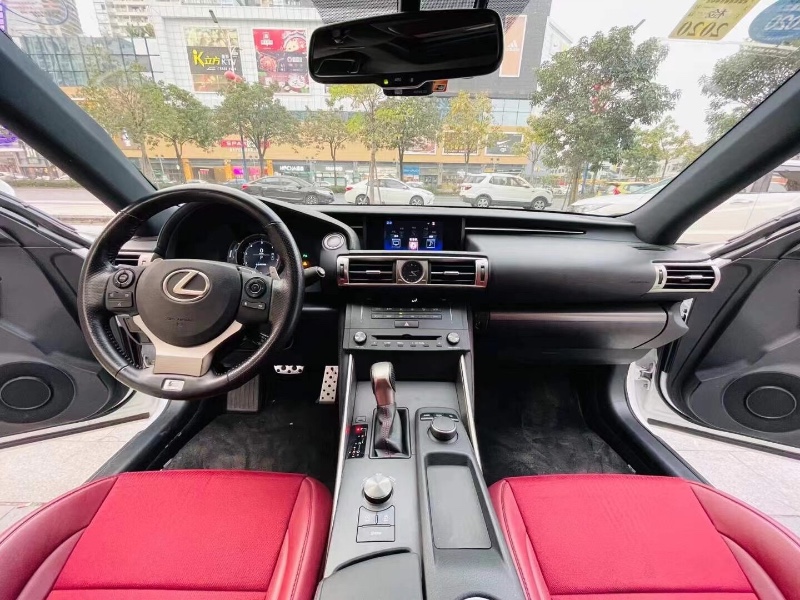 佛山16年雷克萨斯IS5