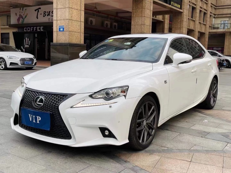 佛山16年雷克萨斯IS3