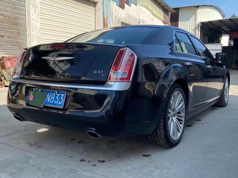 珠海12年克萊斯勒300C3