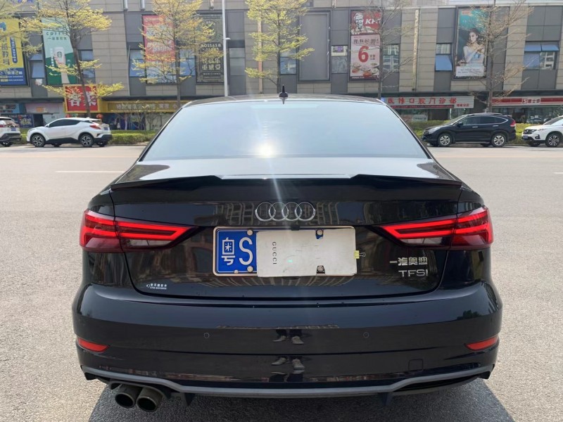 广州18年奥迪A39