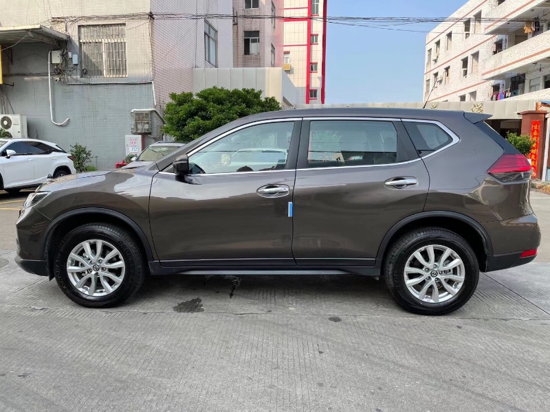 中山20年日产奇骏2