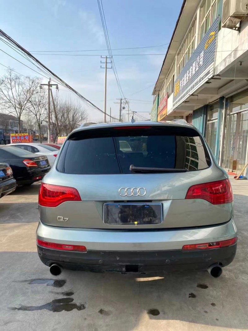 济宁07年奥迪Q77