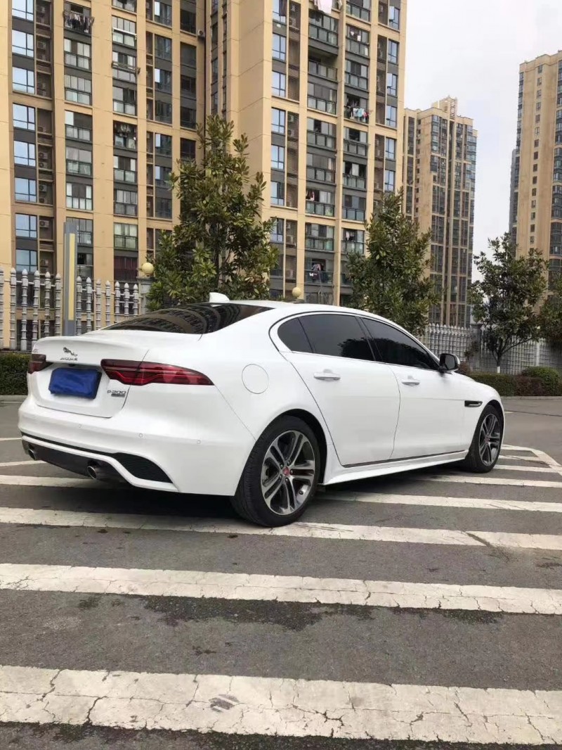 荊門20年捷豹XE8