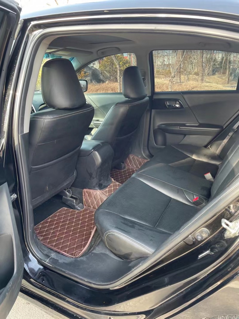 徐州17年本田雅阁8