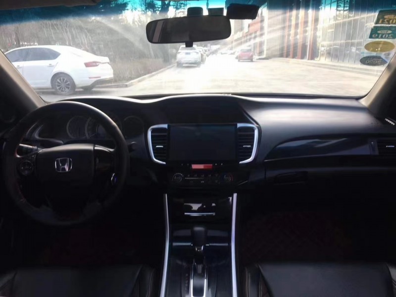 枣庄17年本田雅阁8