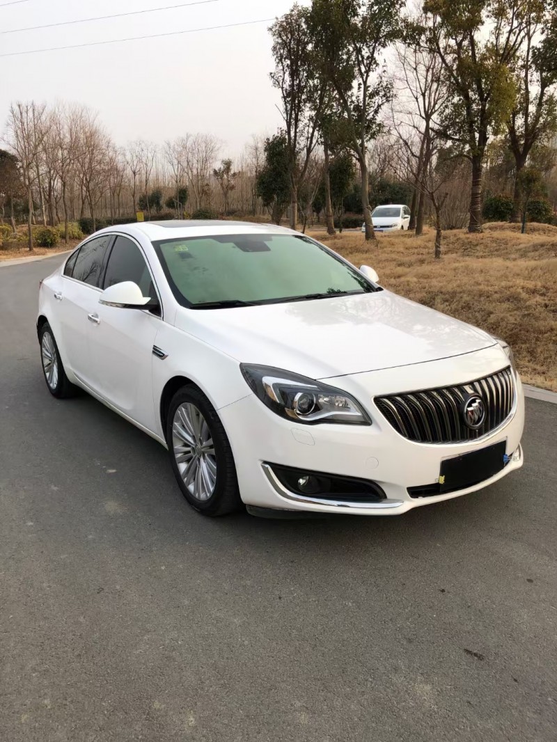 徐州13年别克君威8