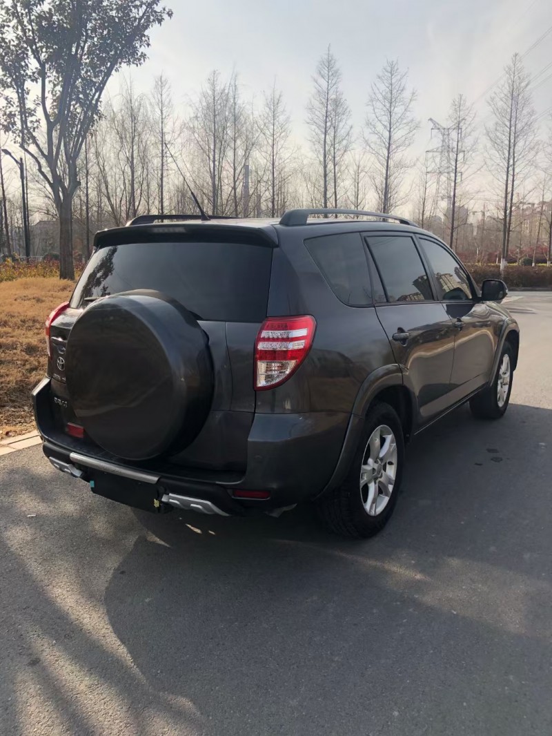 徐州12年丰田RAV4荣放5