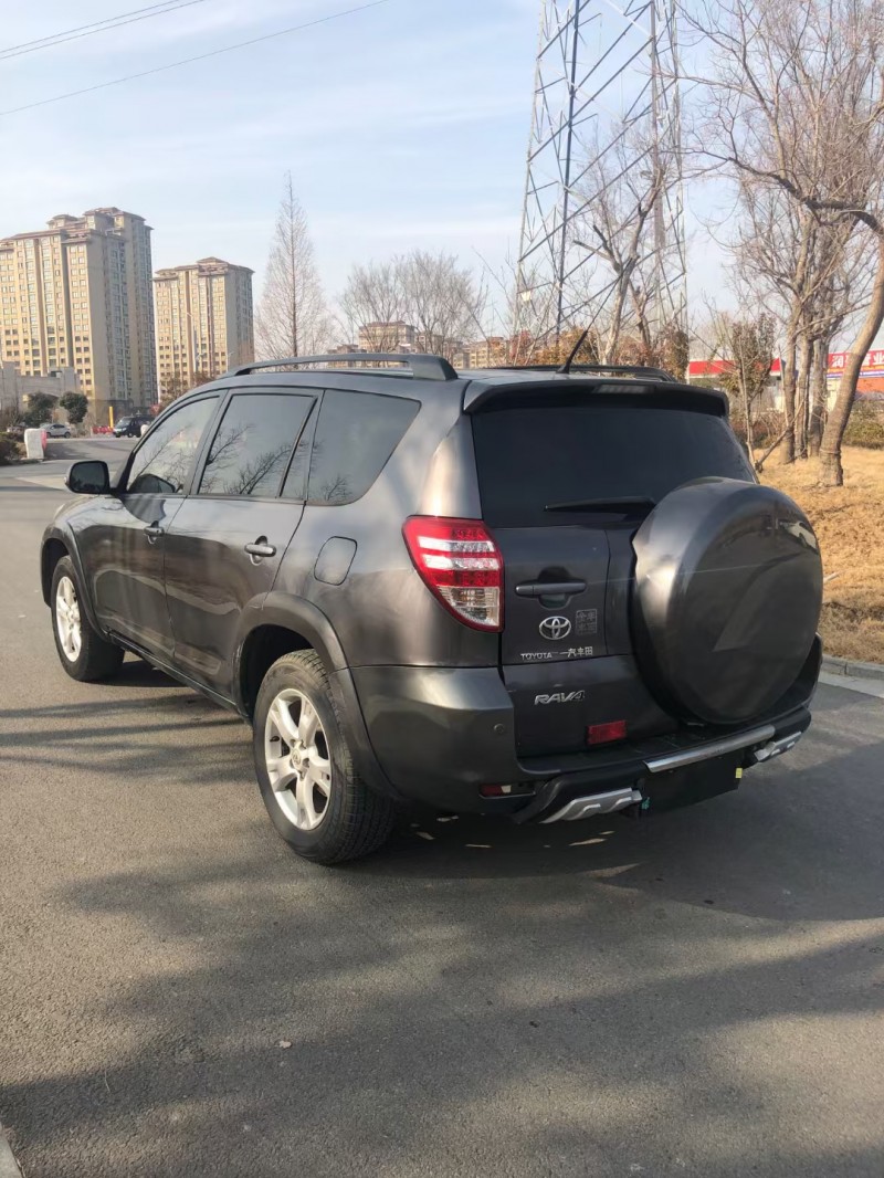 徐州12年丰田RAV4荣放6