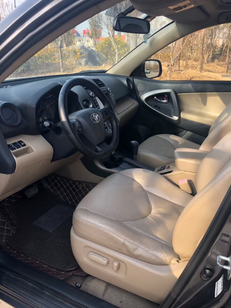 徐州12年丰田RAV4荣放7