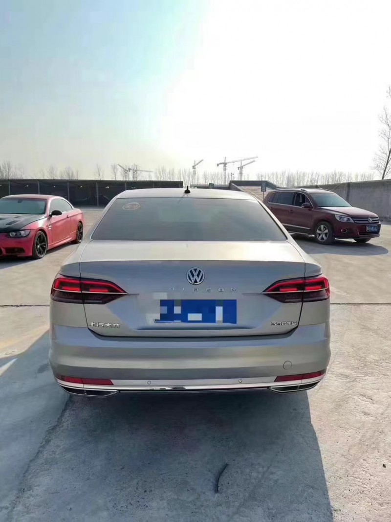 北京18年大众辉昂4