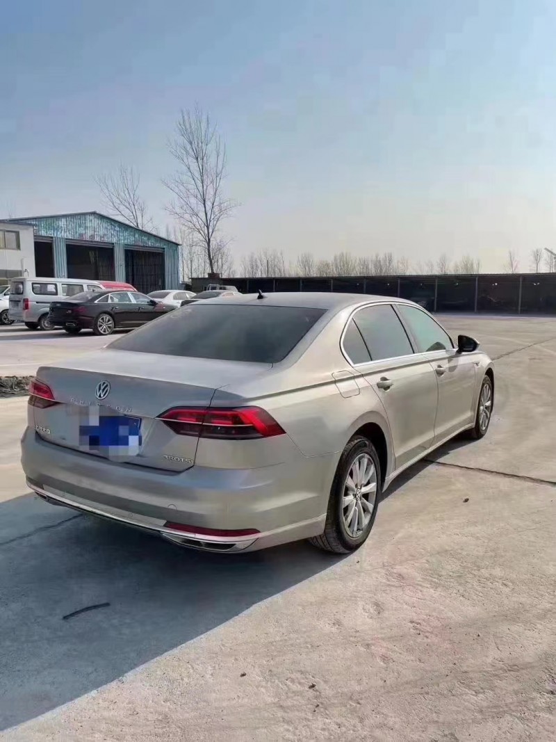 北京18年大众辉昂5