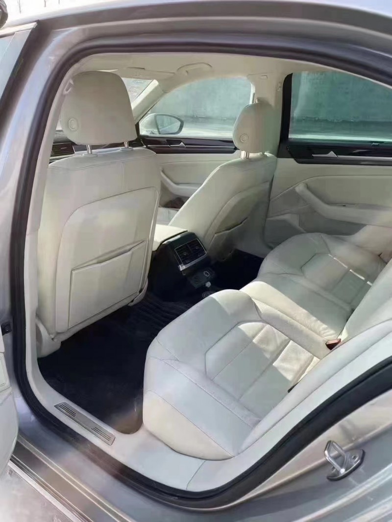 北京18年大众辉昂7