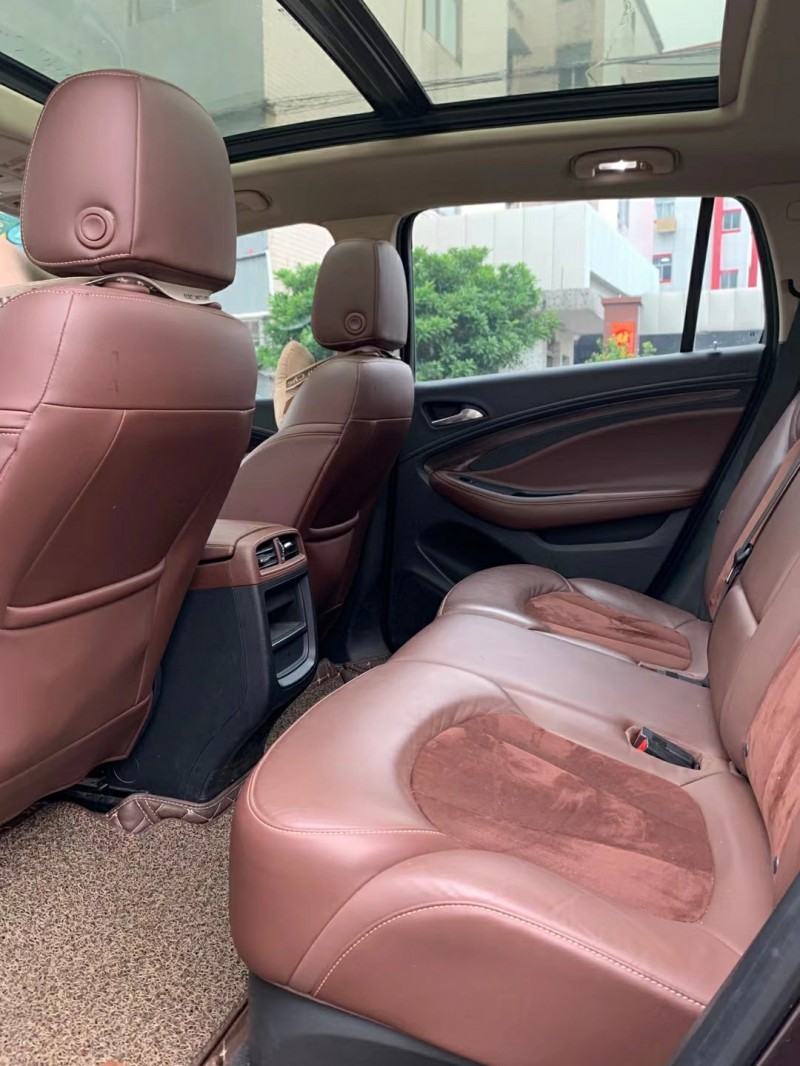 中山17年别克昂科威6