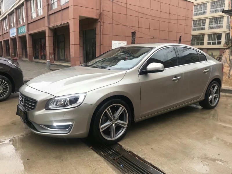 徐州16年沃尔沃S60L2