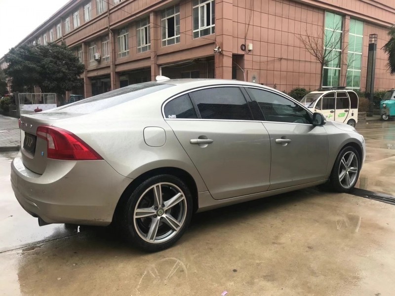 徐州16年沃尔沃S60L5