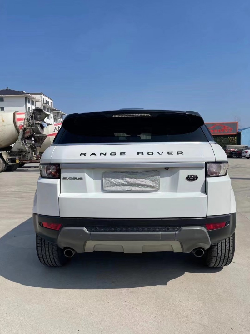 徐州12年路虎极光4