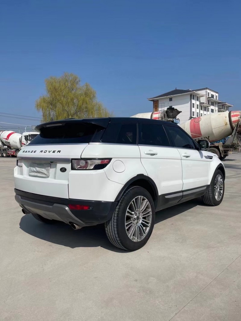 徐州12年路虎极光6