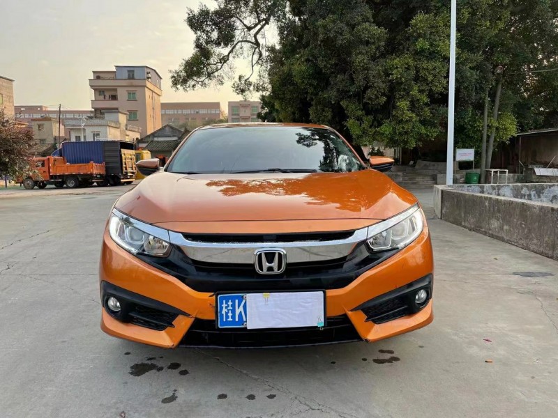 东莞18年本田思域1