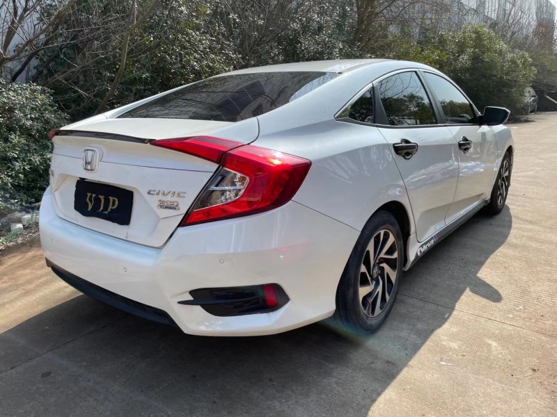 盐城17年本田思域4