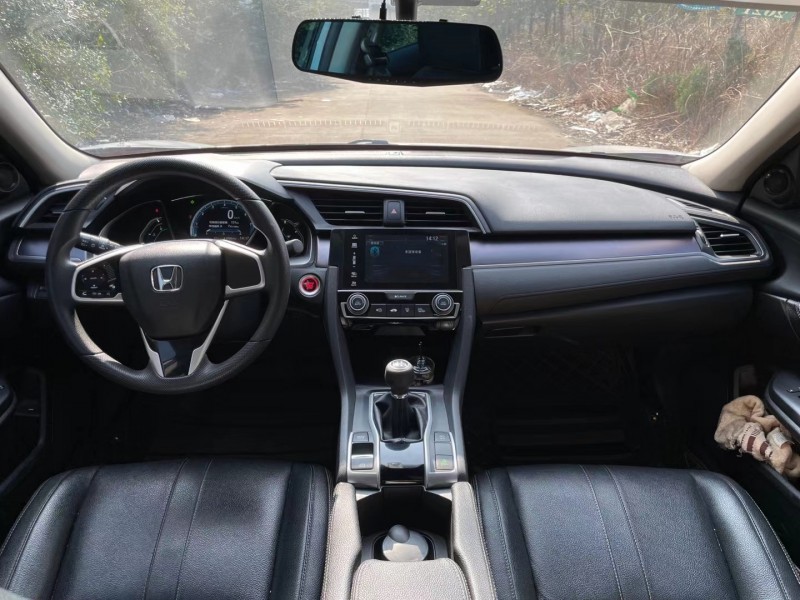 盐城17年本田思域3