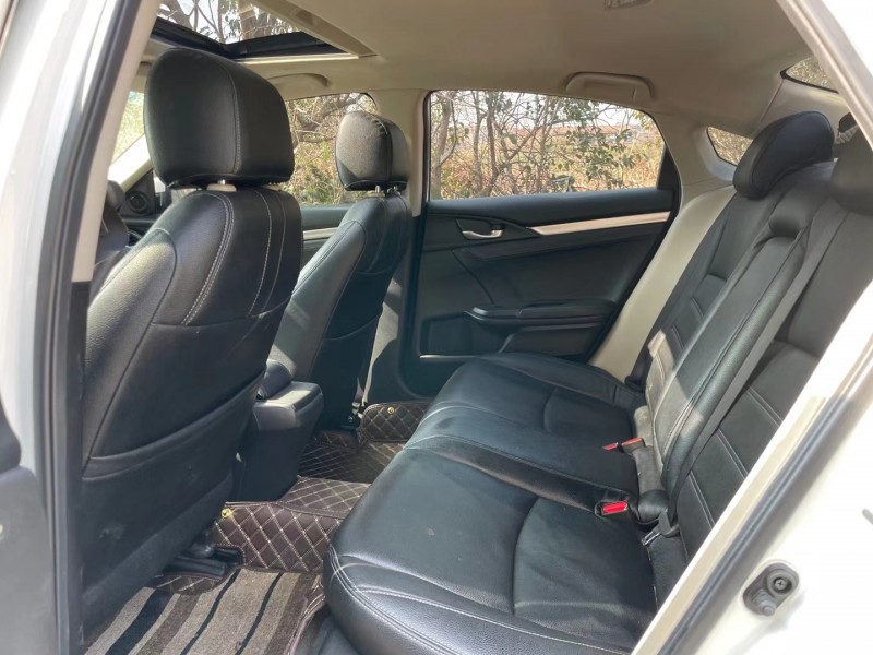 盐城17年本田思域8