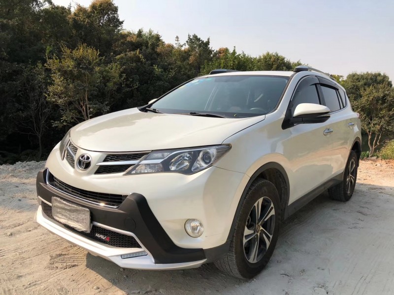 广州15年丰田RAV4荣放3
