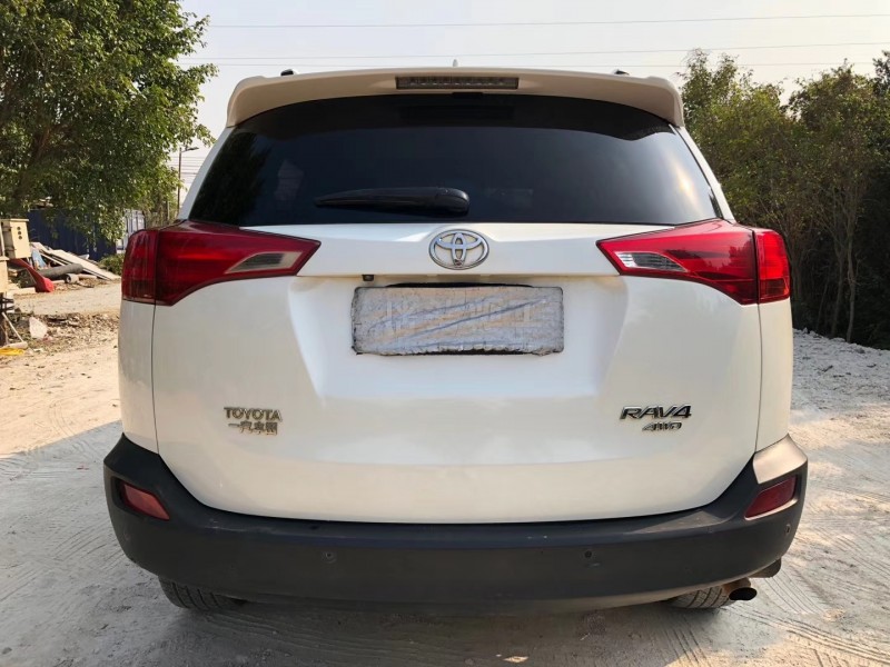 广州15年丰田RAV4荣放8