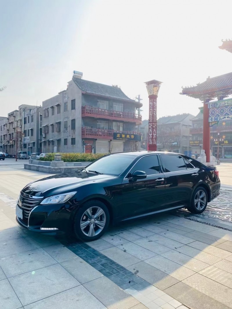 聊城16年豐田皇冠3