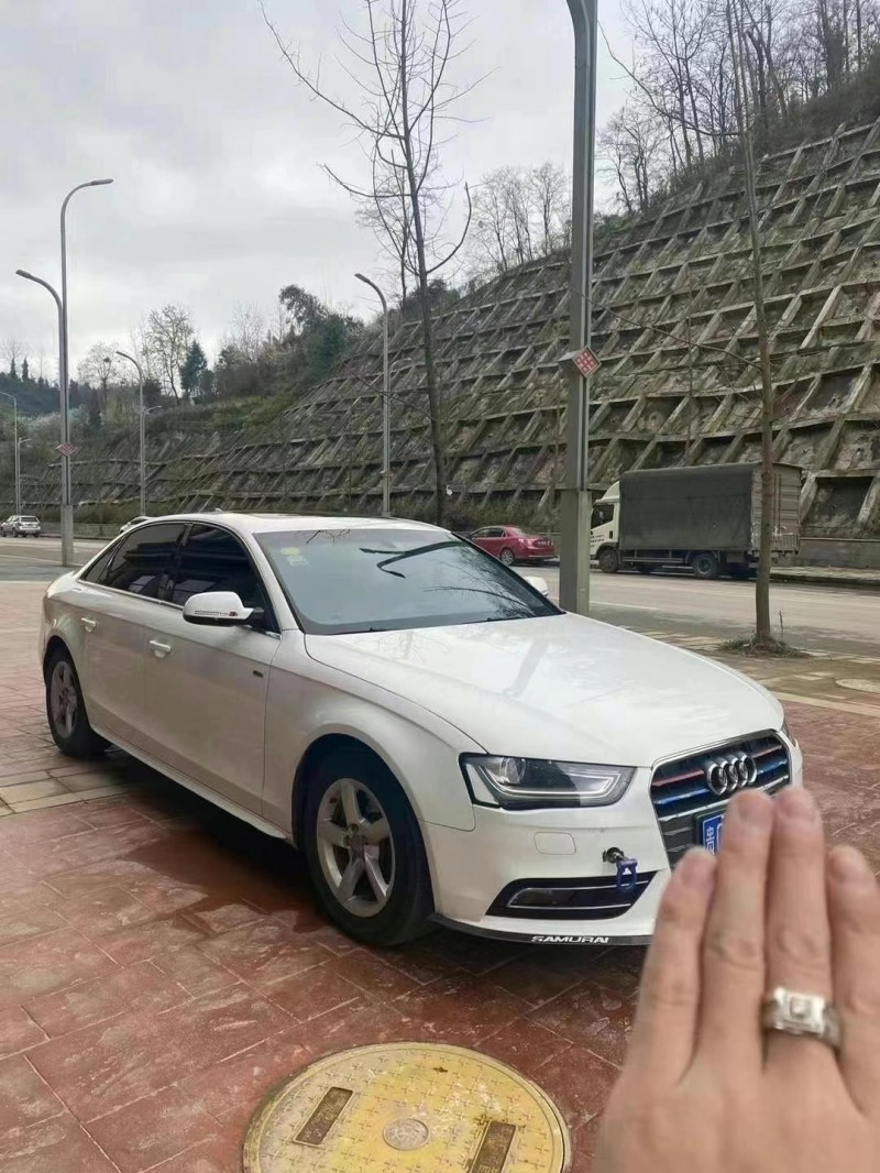 貴陽16年奧迪A4L3