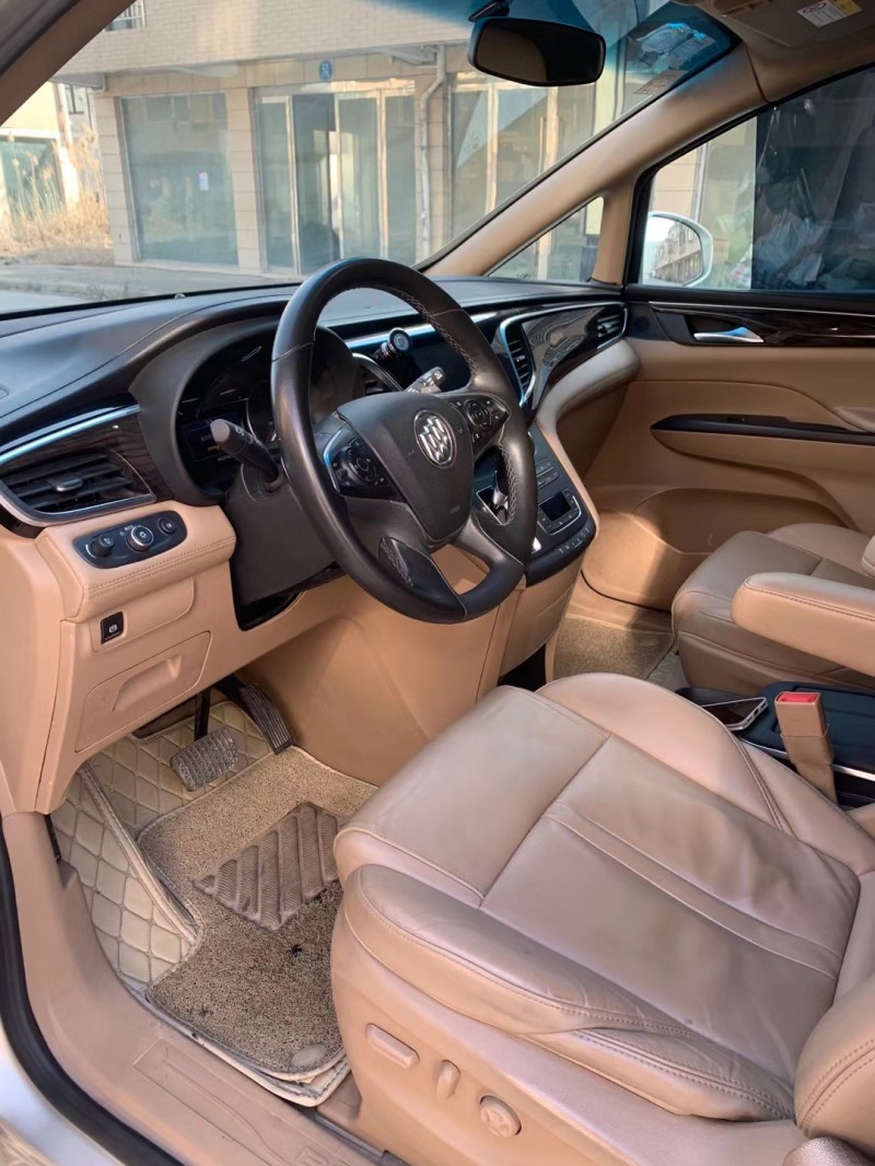 徐州17年别克GL84