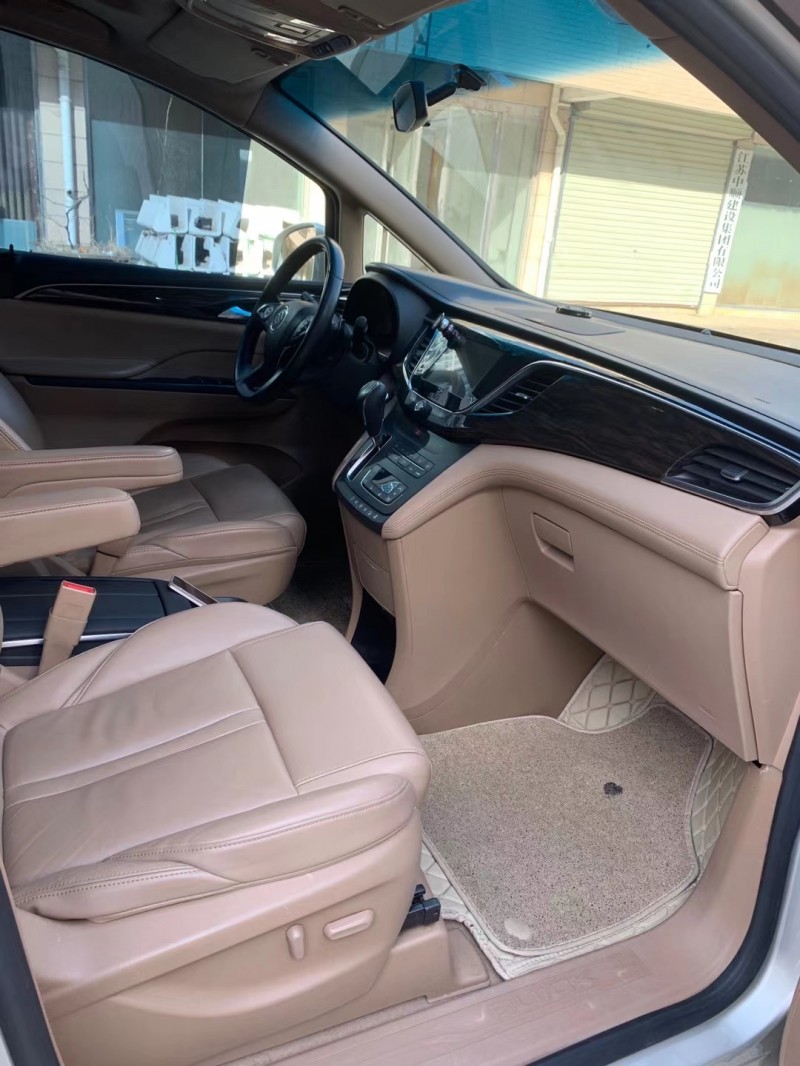 徐州17年别克GL85