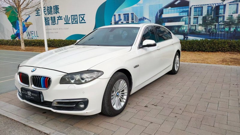 保定15年宝马5系8