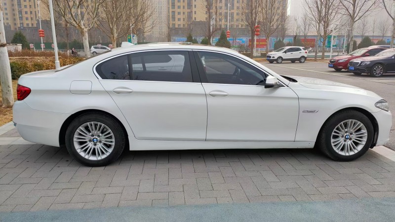保定15年宝马5系7