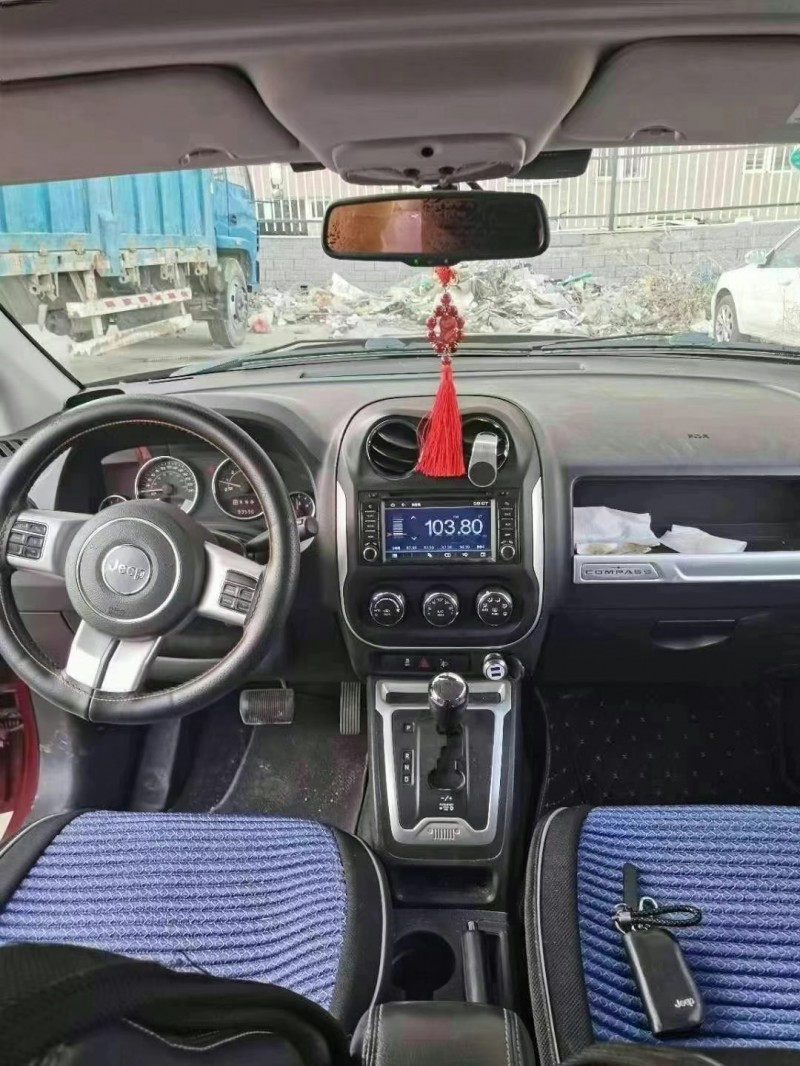赤峰15年Jeep指南者4