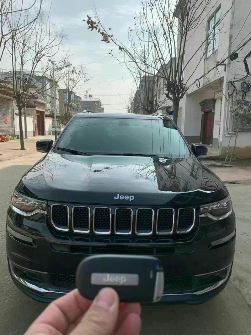 蕪湖18年Jeep指揮官1