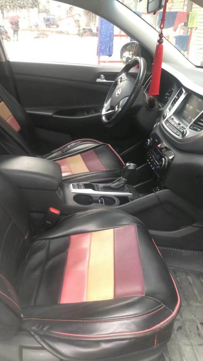 武汉16年现代途胜4