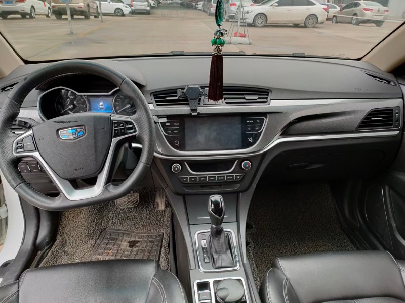 武汉17年吉利帝豪2